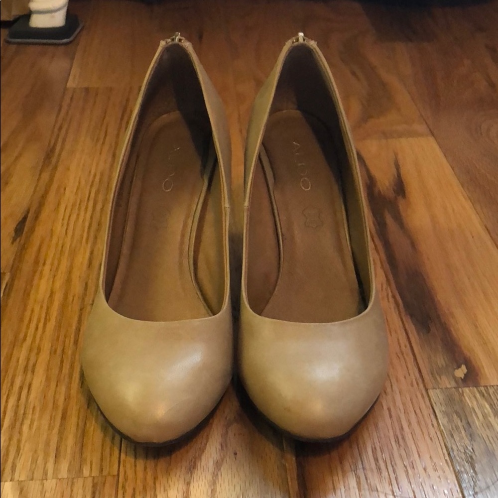 Aldo tan wedge heels
